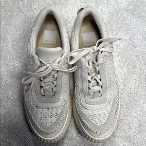 Dolce Vita Cream Sneakers Casual Comfort